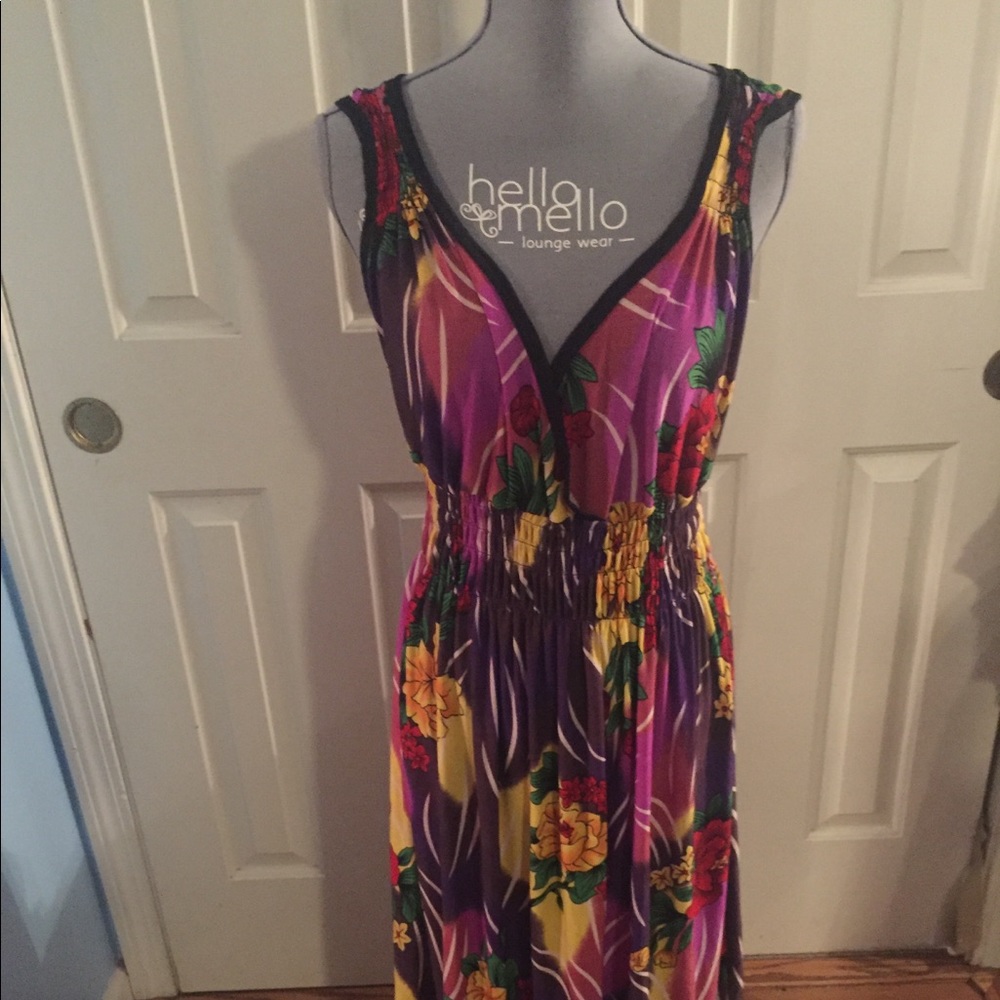 Women’s one size fits all flowered dress